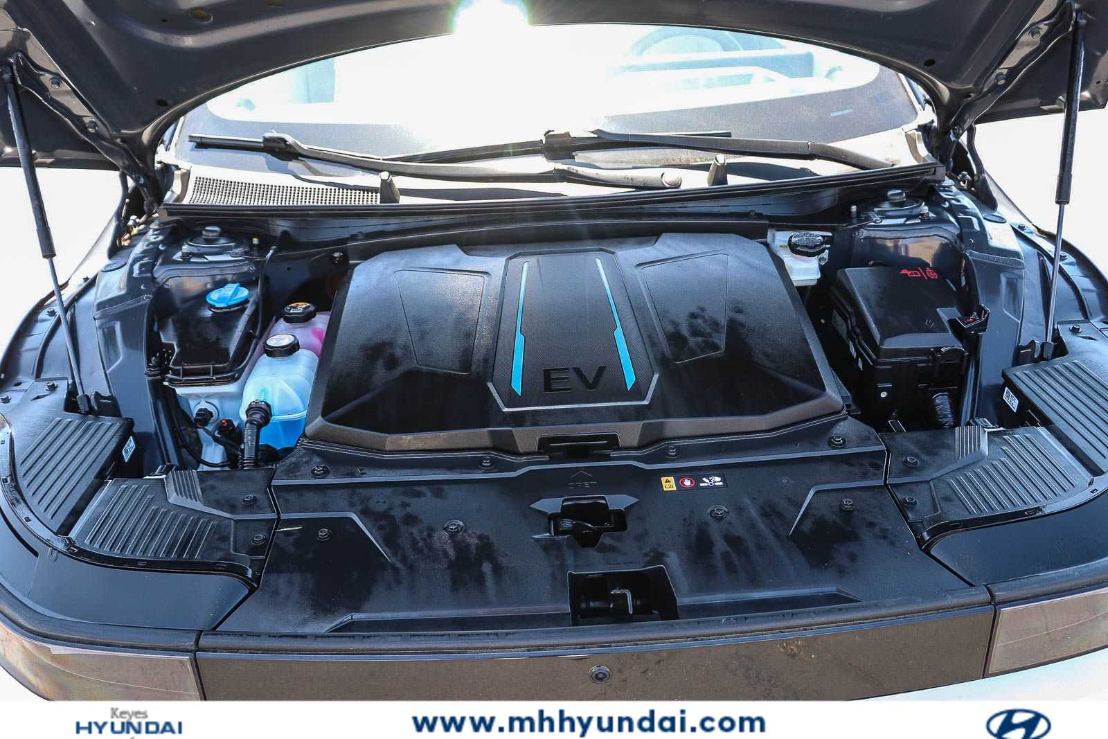 Thumbnail: 2024 Hyundai Ioniq 5 - 25