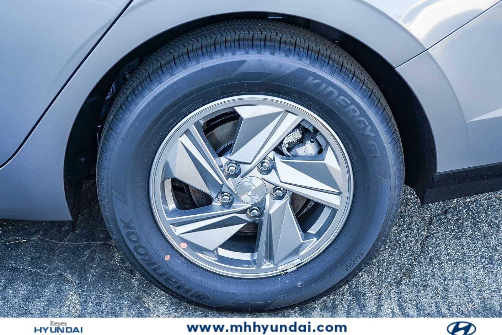 Thumbnail: 2026 Hyundai Elantra - 11