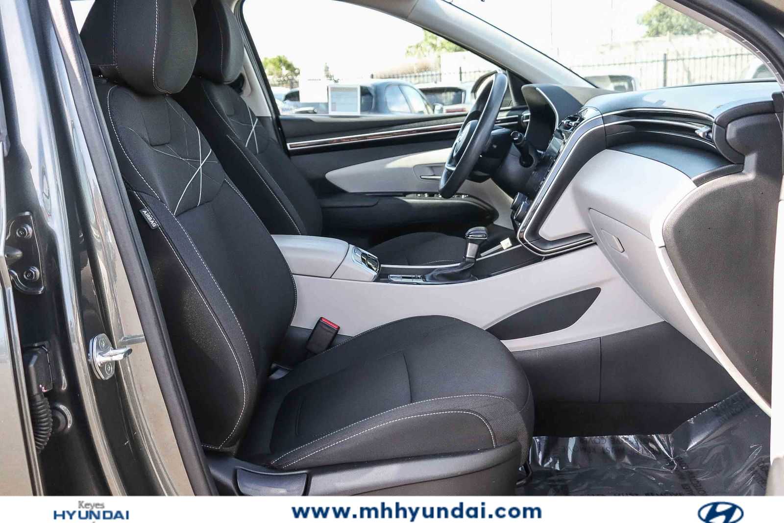 Thumbnail: 2022 Hyundai Tucson - 15