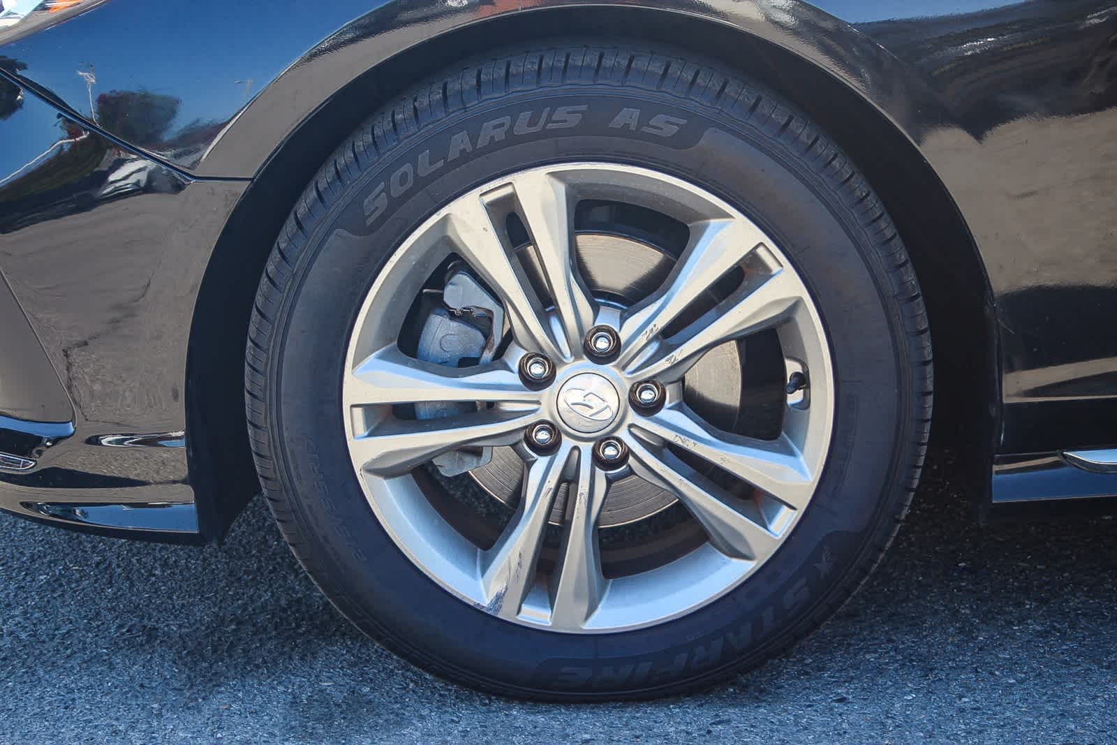 Thumbnail: 2019 Hyundai Sonata - 9
