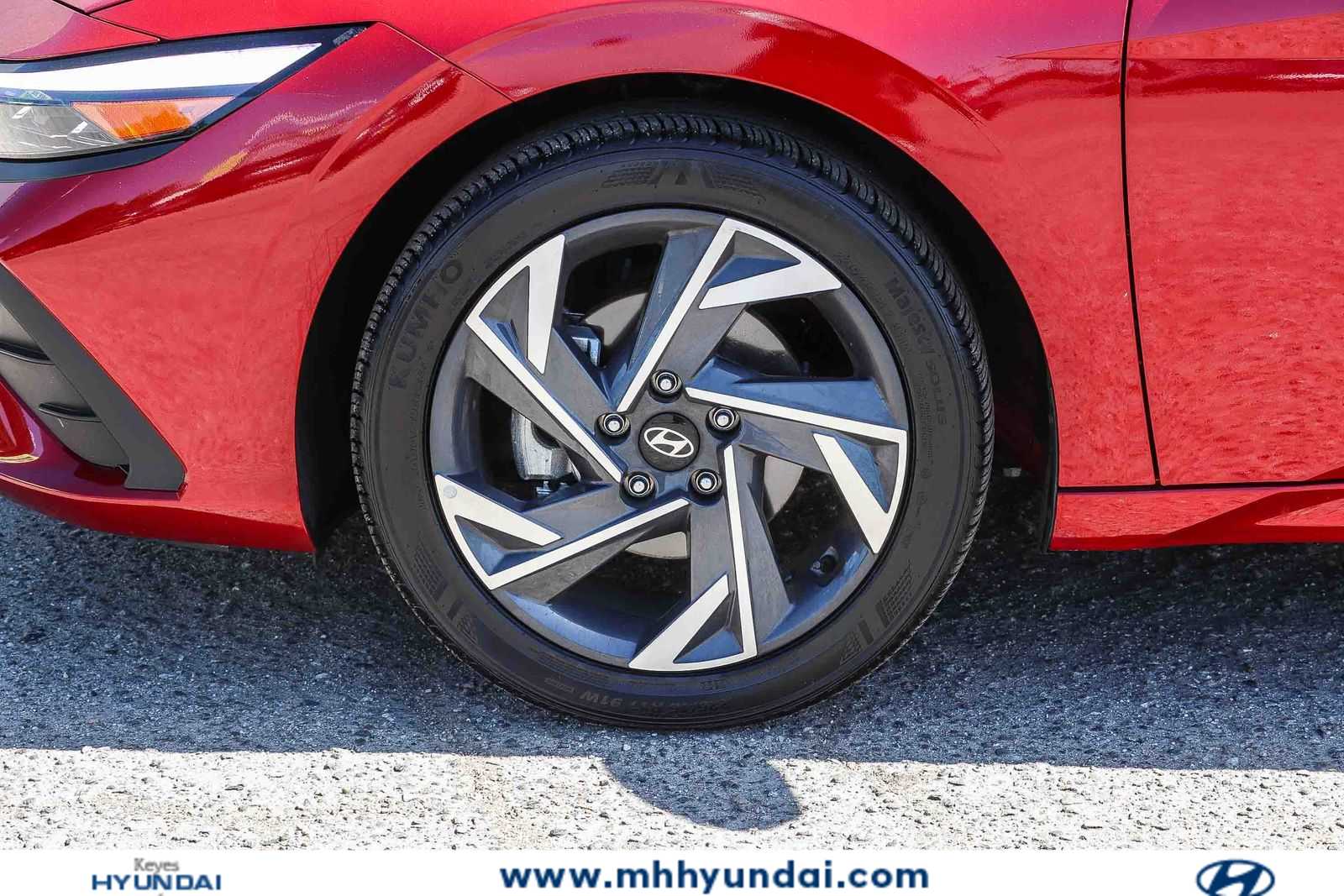 Thumbnail: 2025 Hyundai Elantra - 8