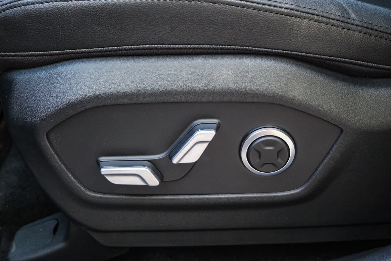 2025 Hyundai Santa Fe Limited 25