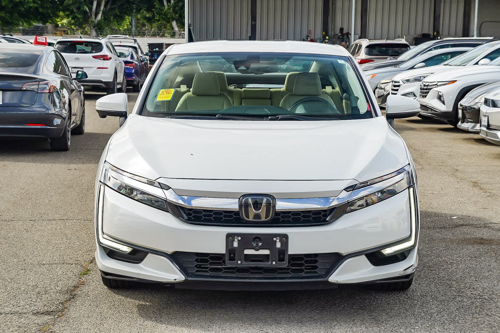 2019 Honda Clarity Plug-In Hybrid photo 2
