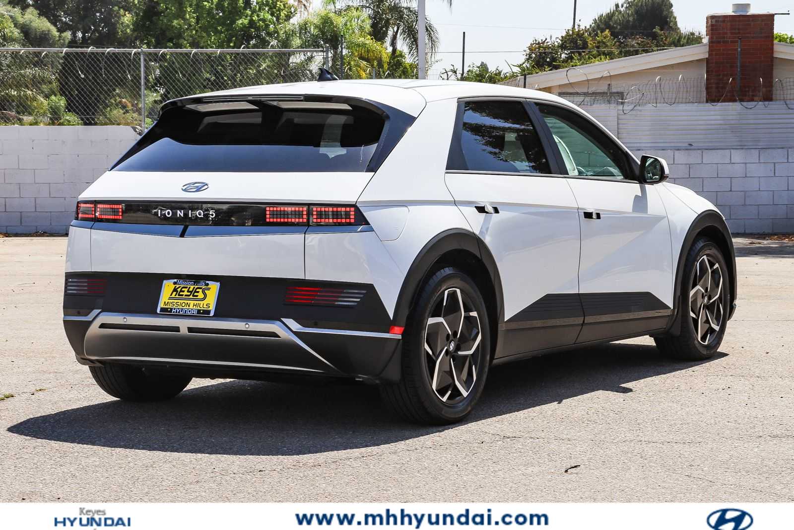 Certified 2024 Hyundai IONIQ 5 SE with VIN KM8KM4DB8RU309023 for sale in Los Angeles, CA