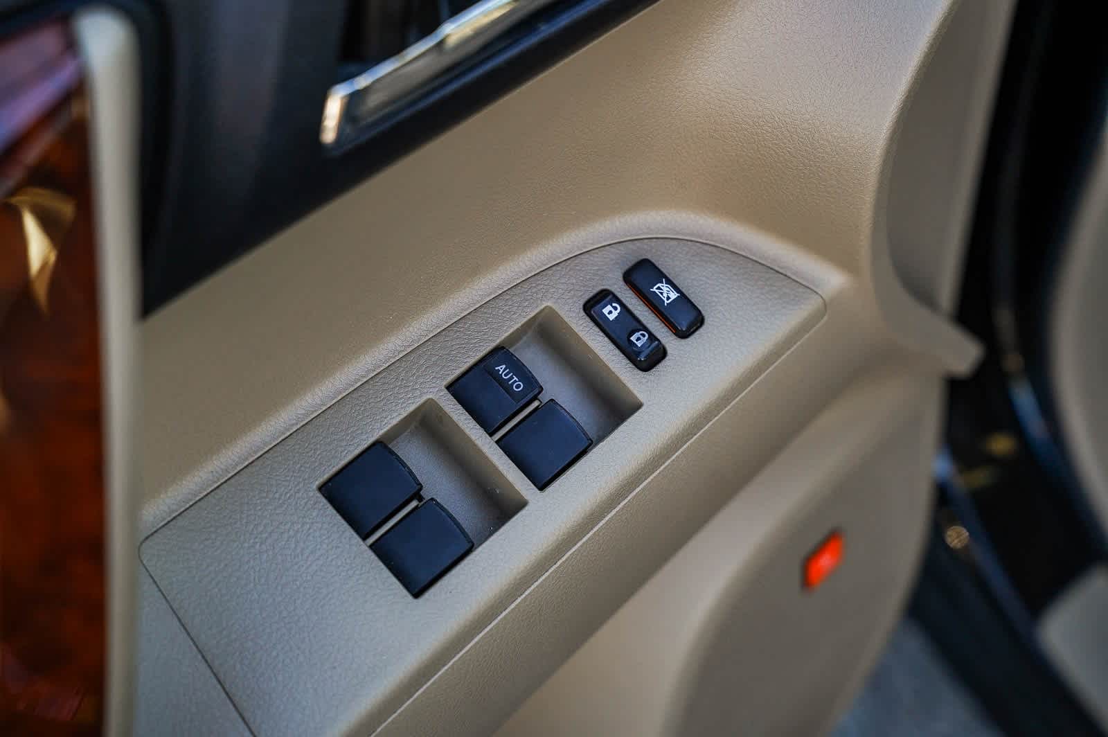 Thumbnail: 2013 Toyota Highlander - 19