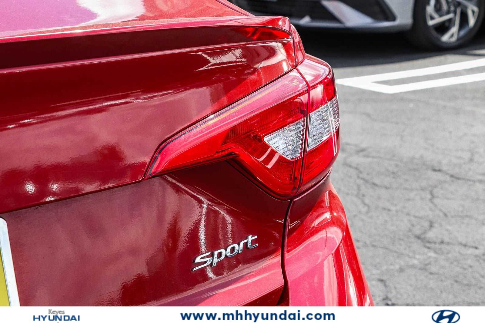 Thumbnail: 2017 Hyundai Sonata - 9
