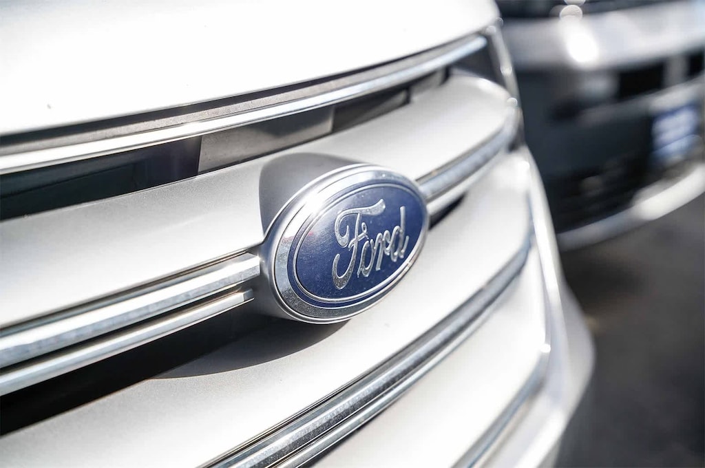 Used 2018 Ford Edge Titanium SUV