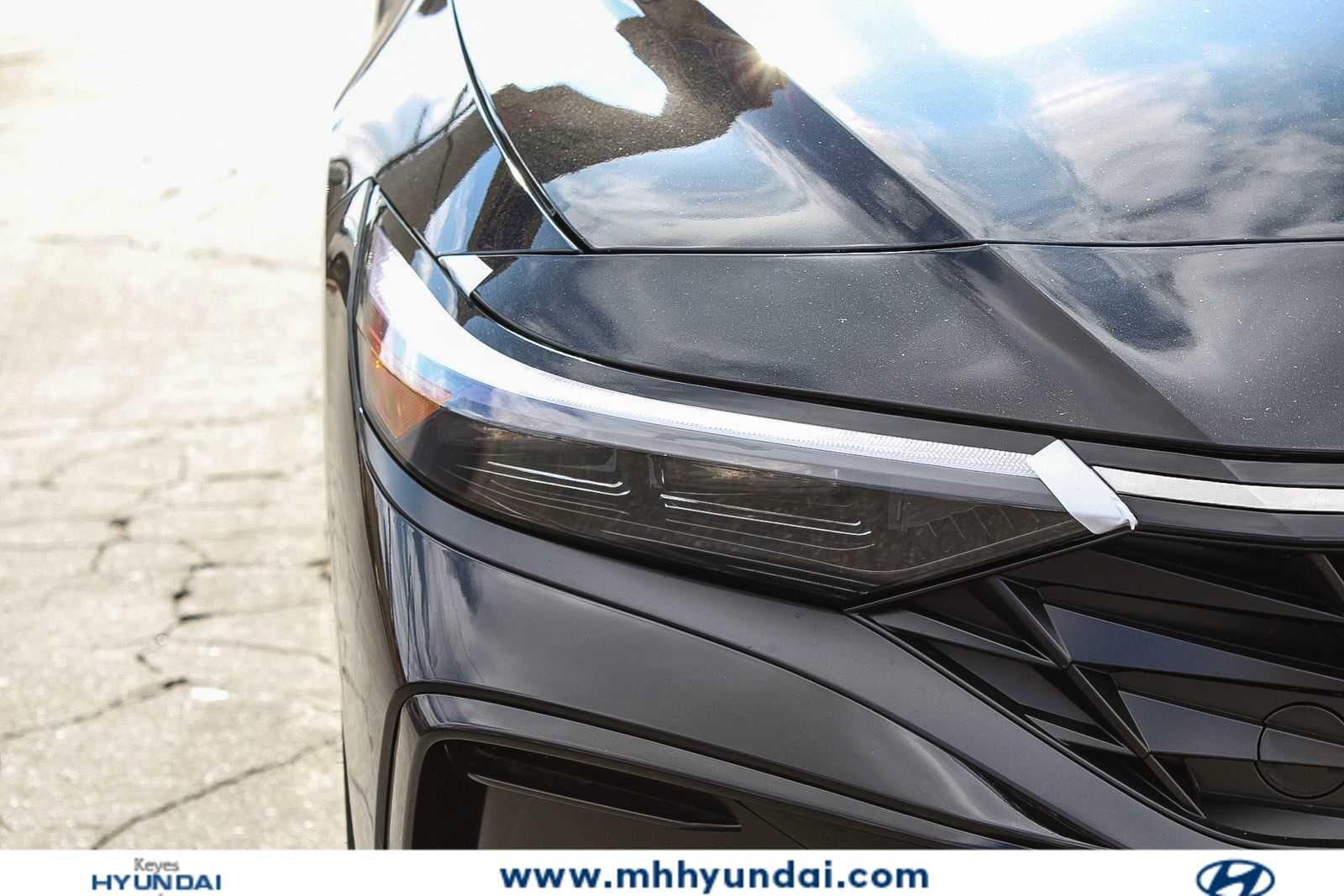 Thumbnail: 2025 Hyundai Elantra - 10