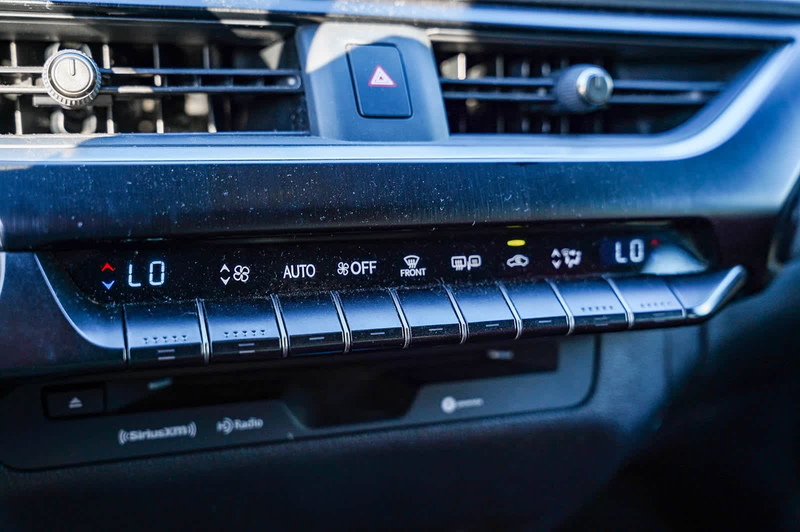 Thumbnail: 2021 Lexus UX - 22