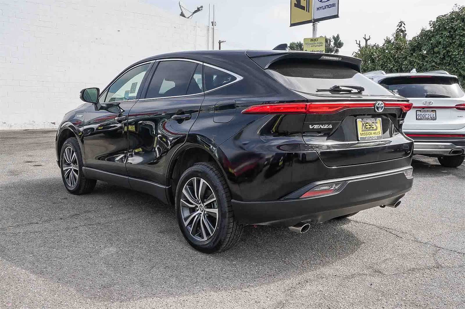 Thumbnail: 2021 Toyota Venza - 5