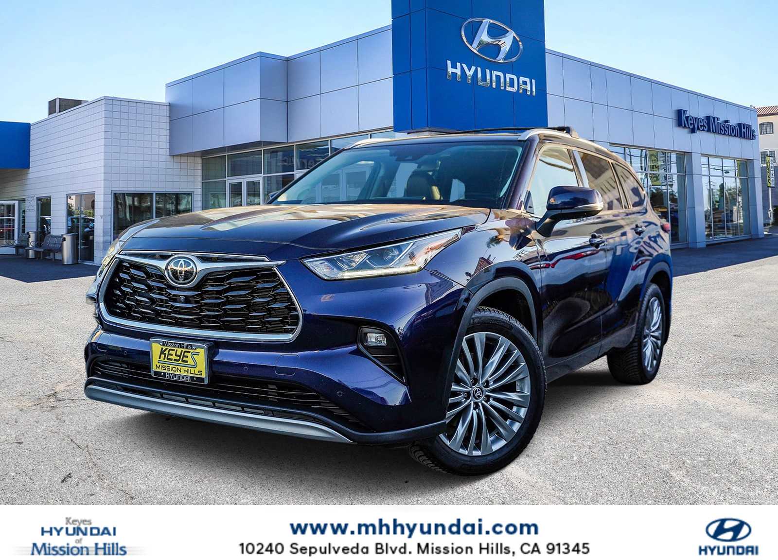 Thumbnail: 2022 Toyota Highlander - 1