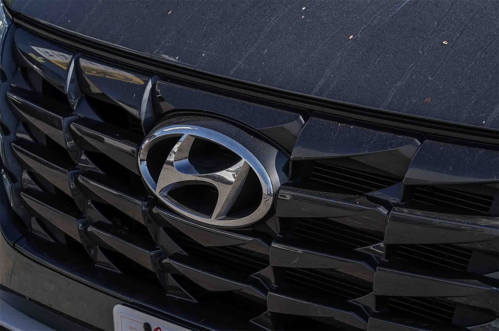 Thumbnail: 2022 Hyundai Tucson - 8