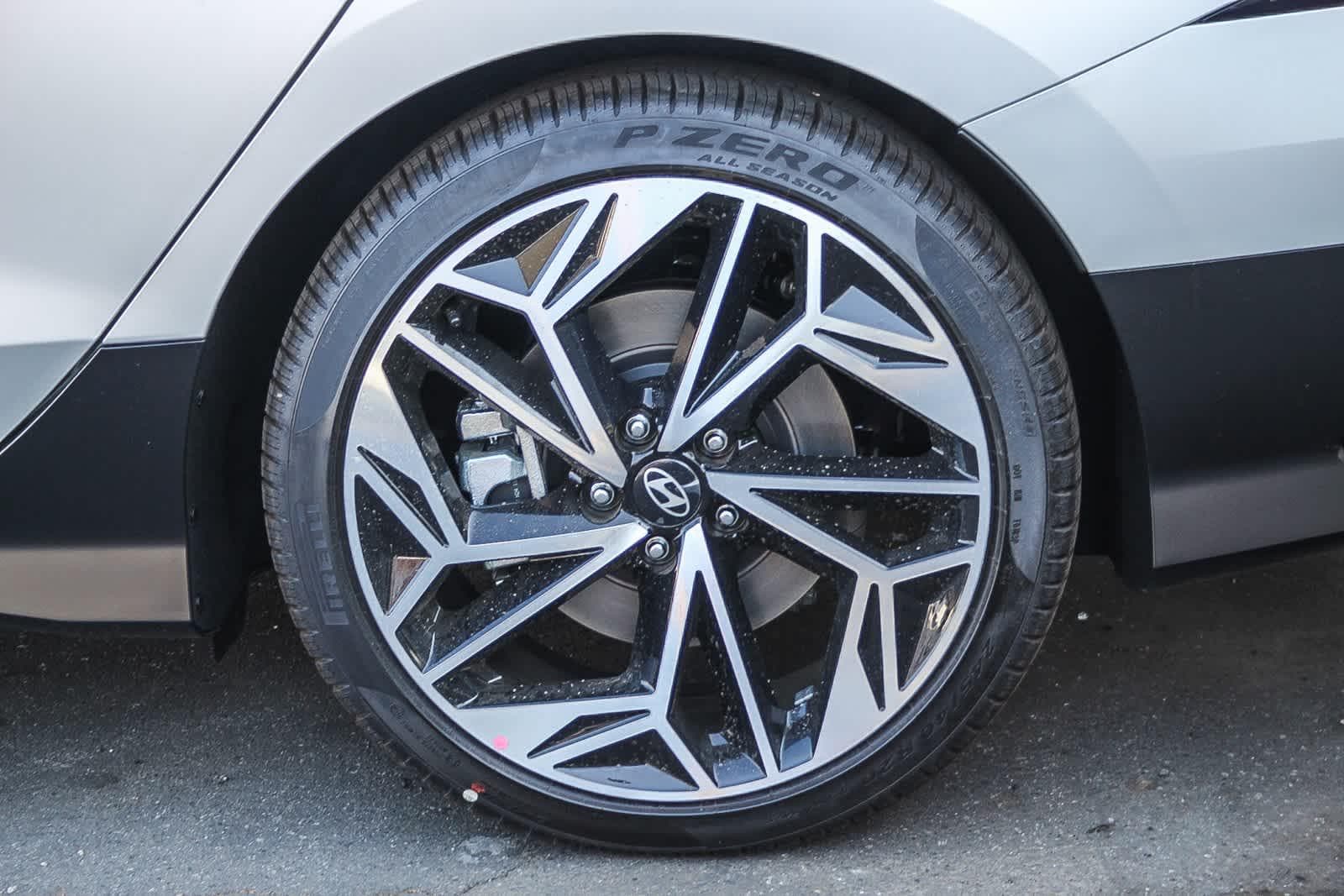 Thumbnail: 2025 Hyundai Ioniq 6 - 8