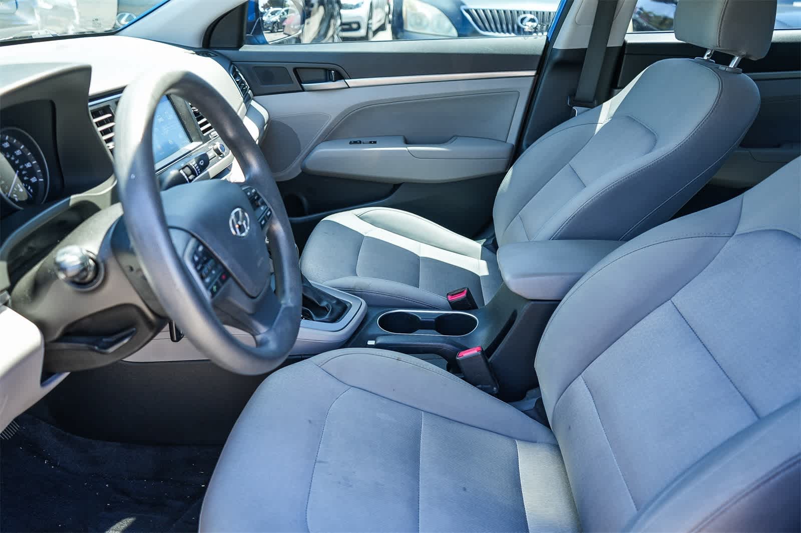 Thumbnail: 2017 Hyundai Elantra - 23