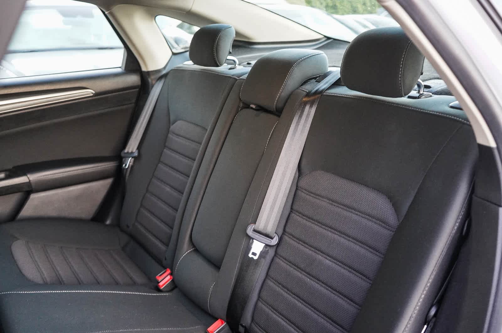 Thumbnail: 2020 Ford Fusion - 18