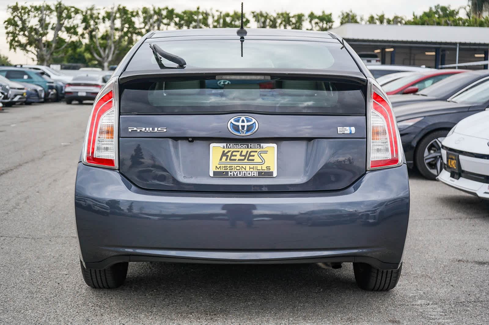 Thumbnail: 2012 Toyota Prius - 7