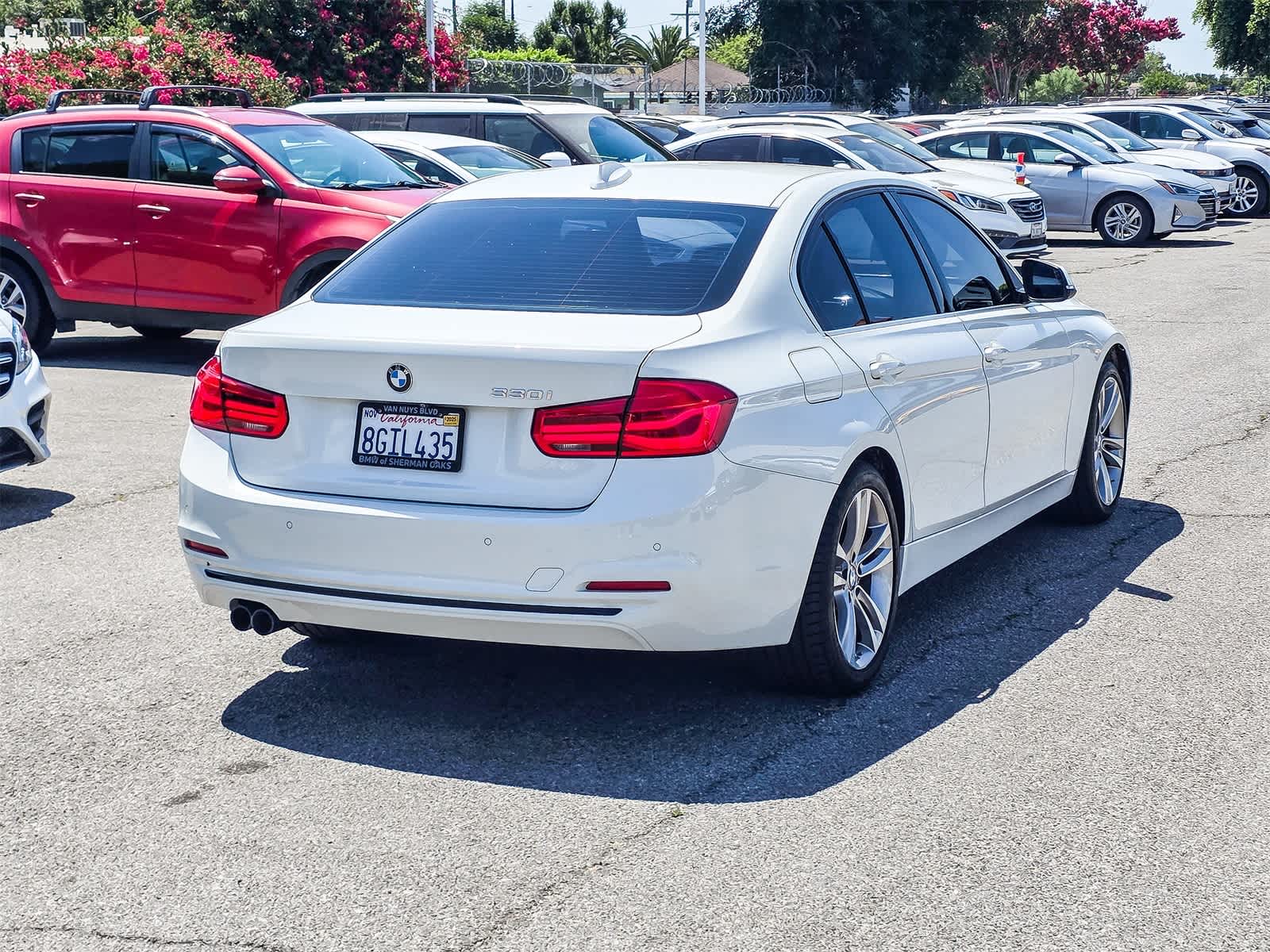 Thumbnail: 2018 BMW 3 Series - 3