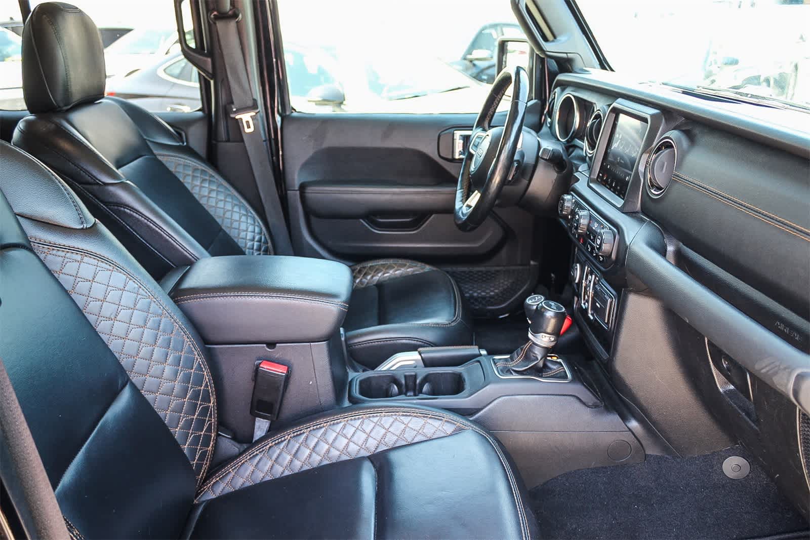 Thumbnail: 2021 Jeep Wrangler - 13