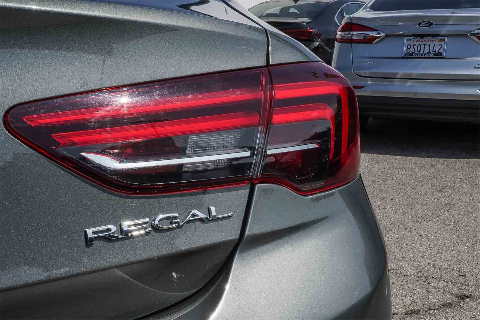 Thumbnail: 2019 Buick Regal - 7