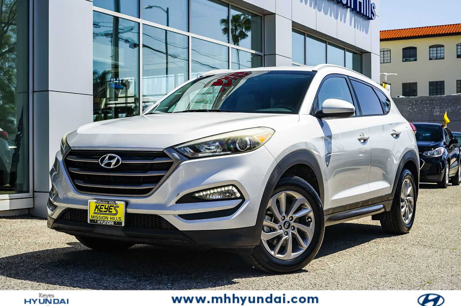 2016 Hyundai Tucson SE -
                  Mission Hills, CA
