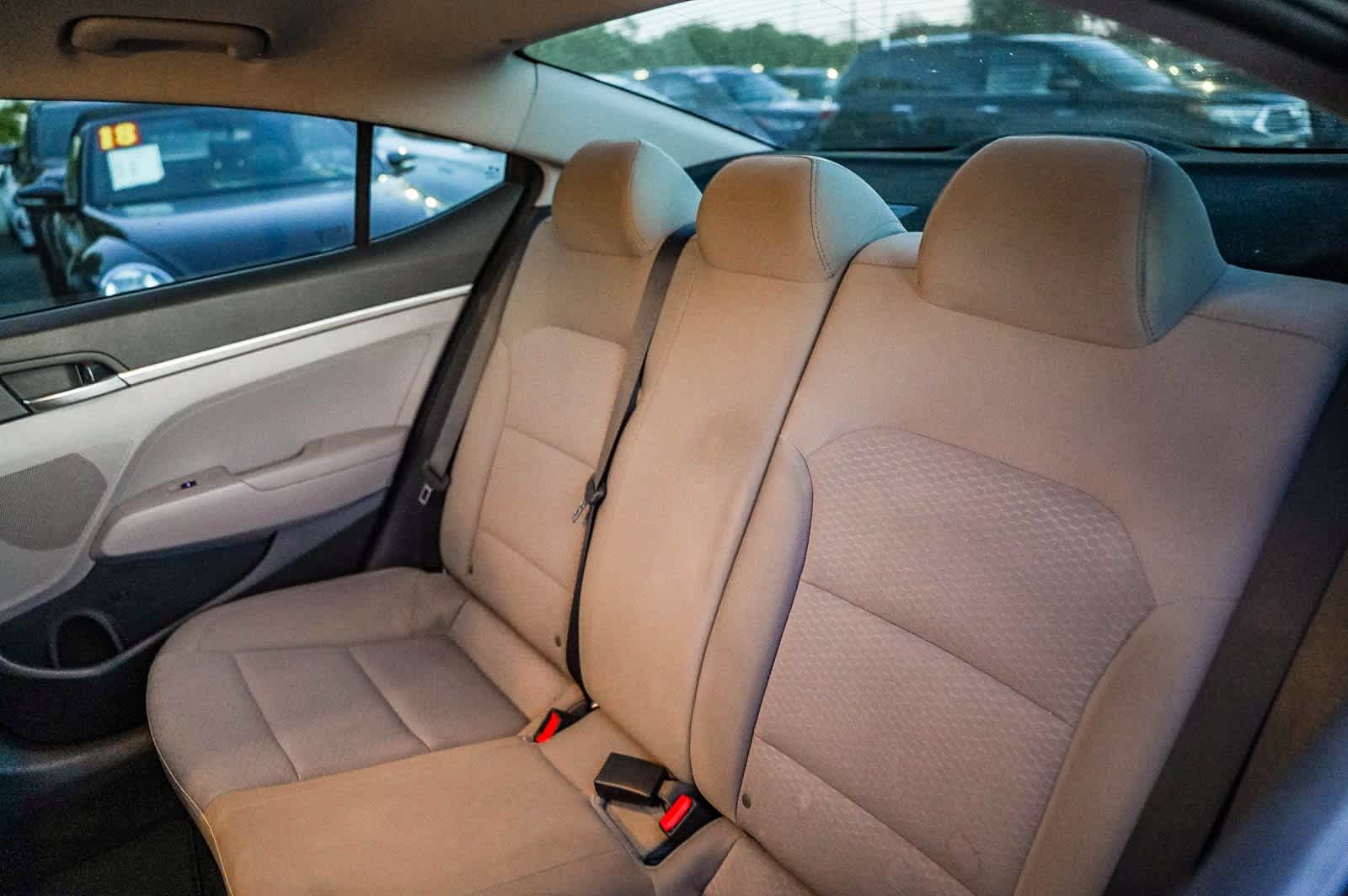 Thumbnail: 2020 Hyundai Elantra - 18