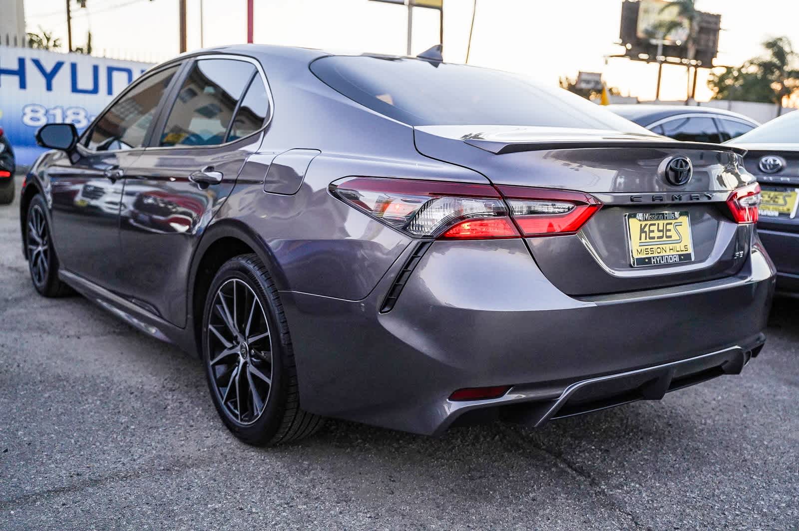 Thumbnail: 2022 Toyota Camry - 6