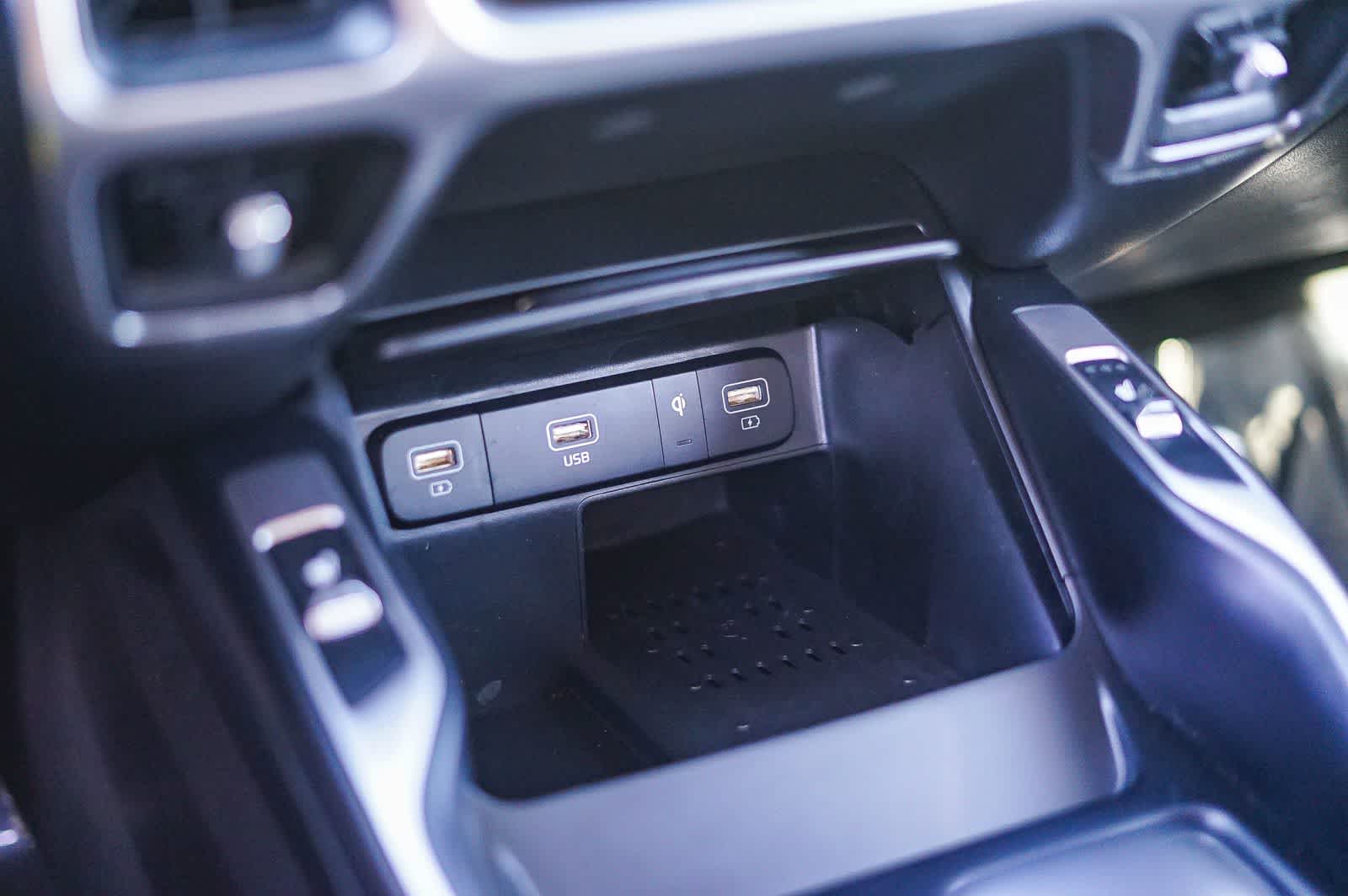 Thumbnail: 2021 Kia Sorento - 22