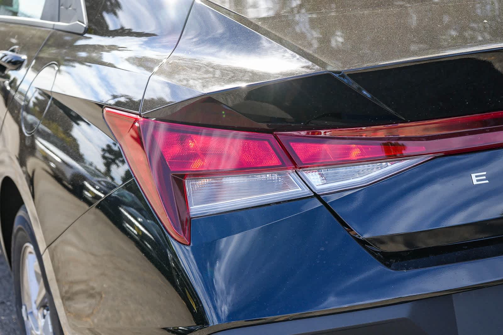 Thumbnail: 2025 Hyundai Elantra - 10