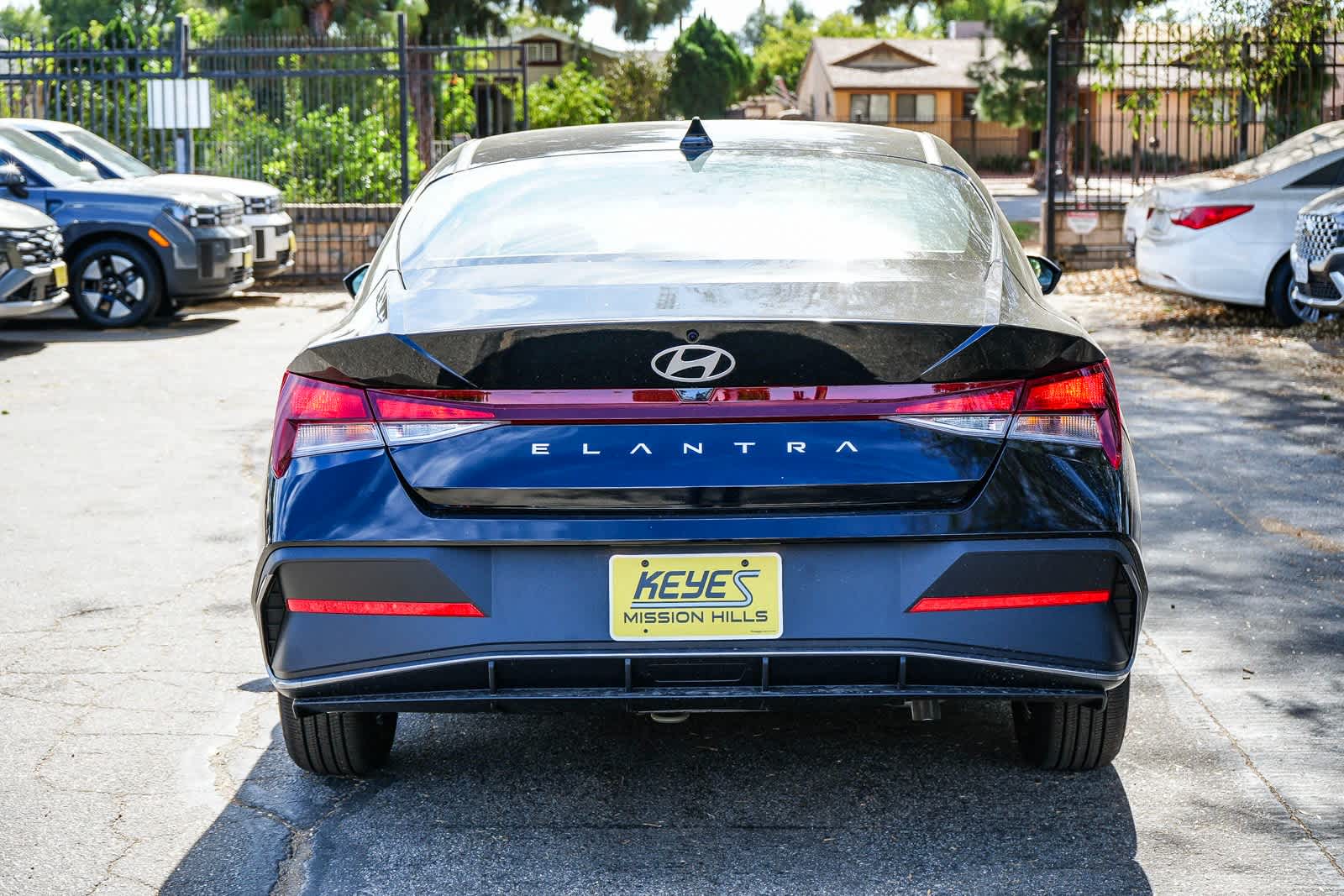 Thumbnail: 2025 Hyundai Elantra - 3