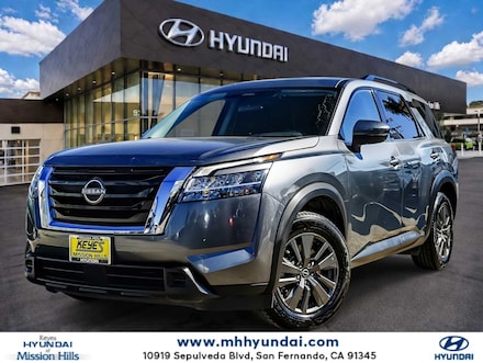 2022 Nissan Pathfinder SV SUV