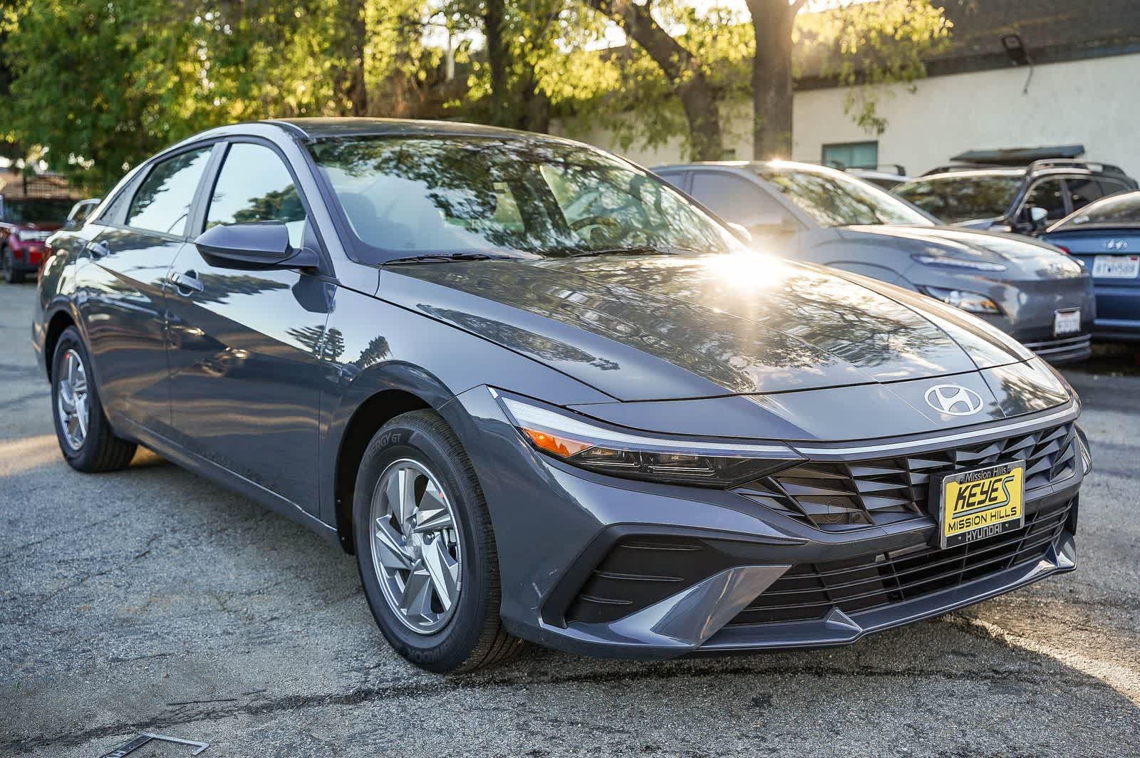 Thumbnail: 2026 Hyundai Elantra - 3