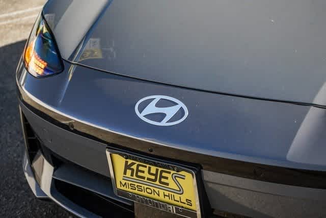 2025 Hyundai Ioniq 6 Limited 9