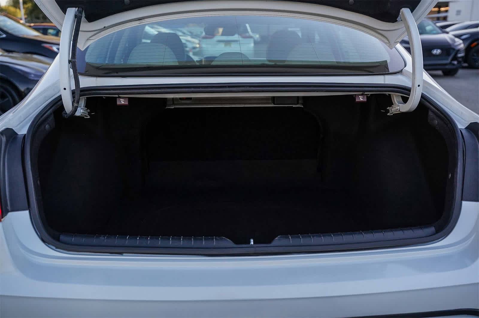 Thumbnail: 2021 Hyundai Sonata - 22