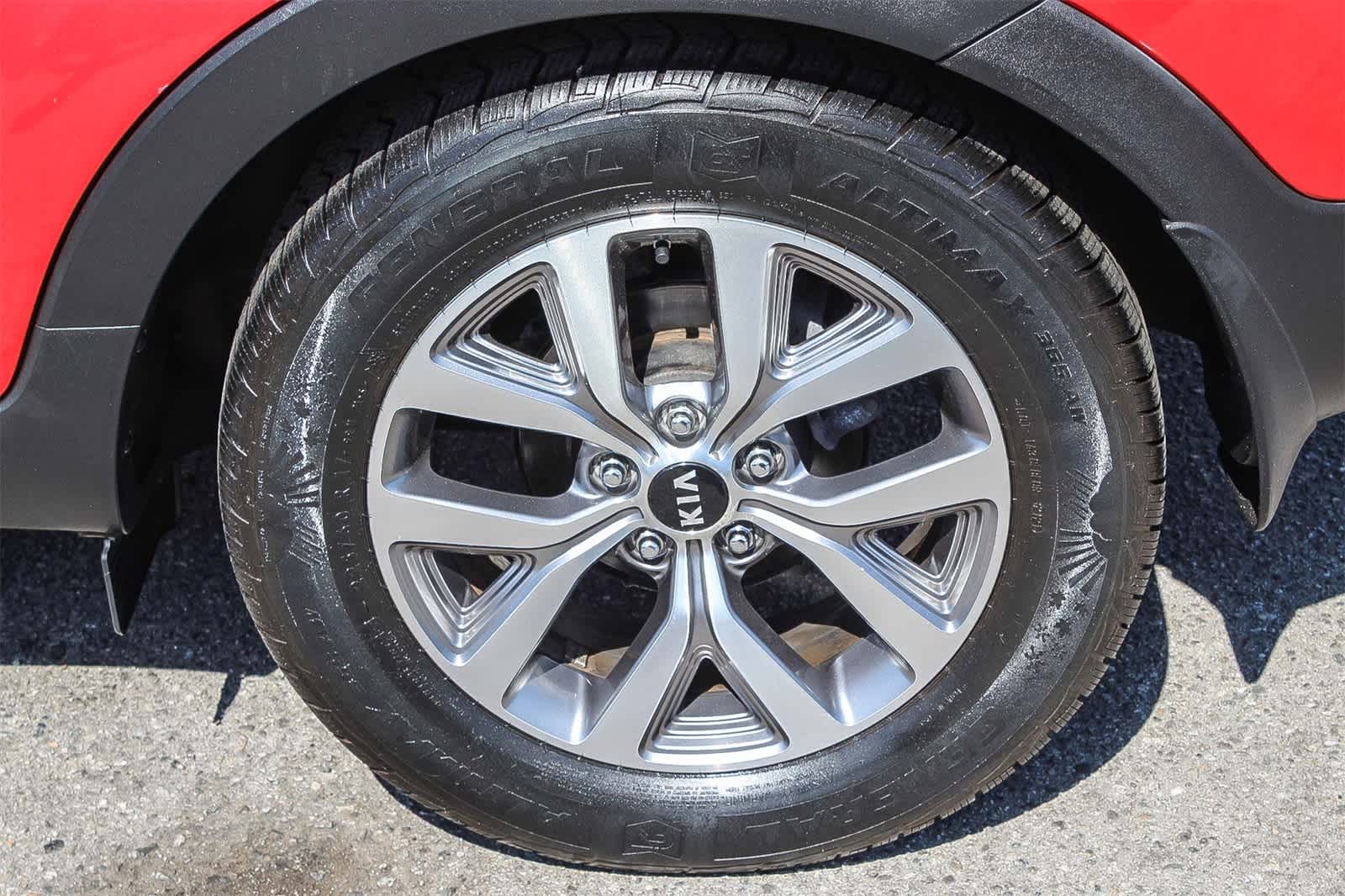 Thumbnail: 2015 Kia Sportage - 8