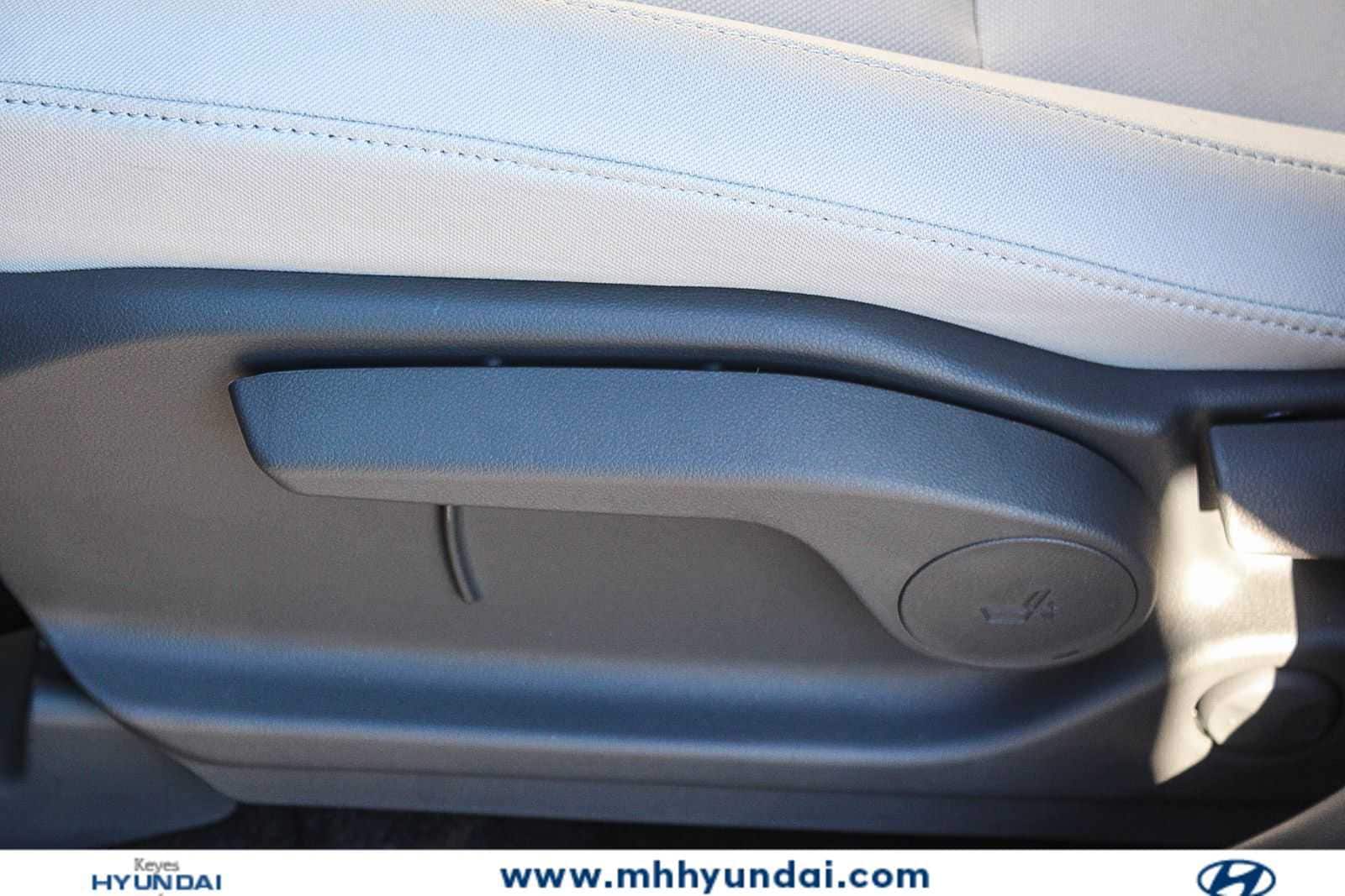 Thumbnail: 2026 Hyundai Santa Fe - 28