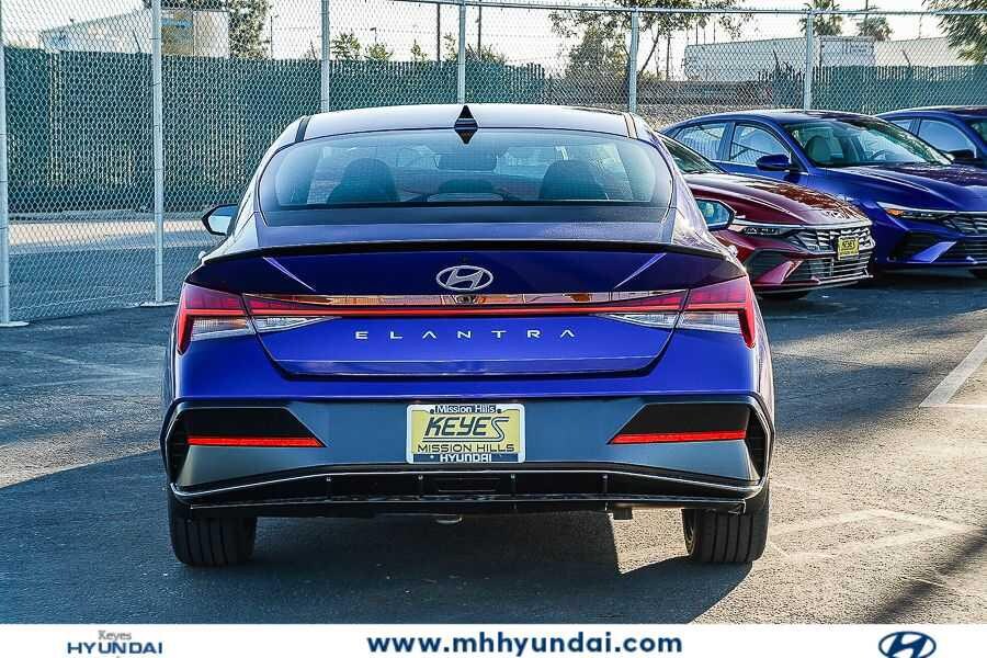 Thumbnail: 2026 Hyundai Elantra - 5