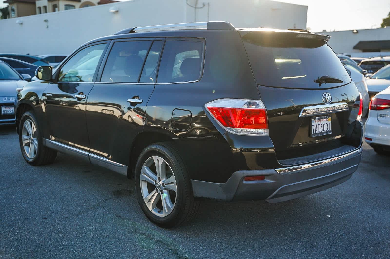 Thumbnail: 2013 Toyota Highlander - 6