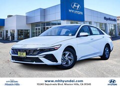 2026 Hyundai Elantra SE Sedán