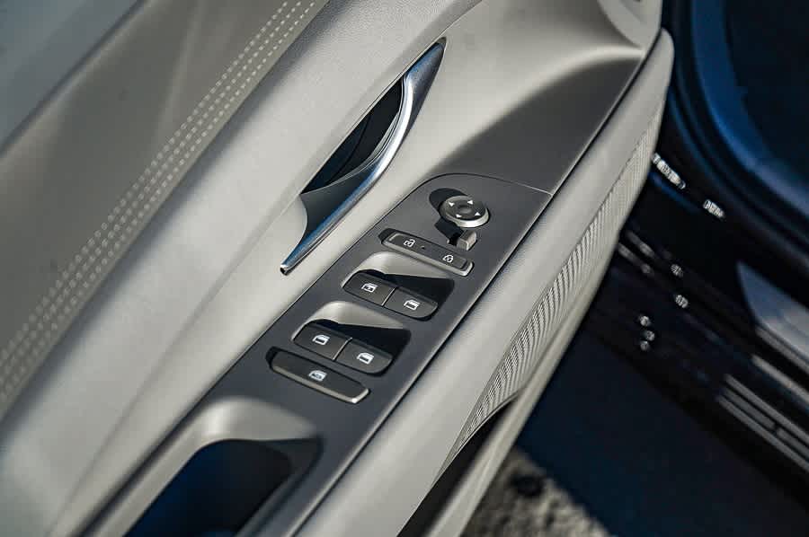 Thumbnail: 2025 Hyundai Elantra - 24