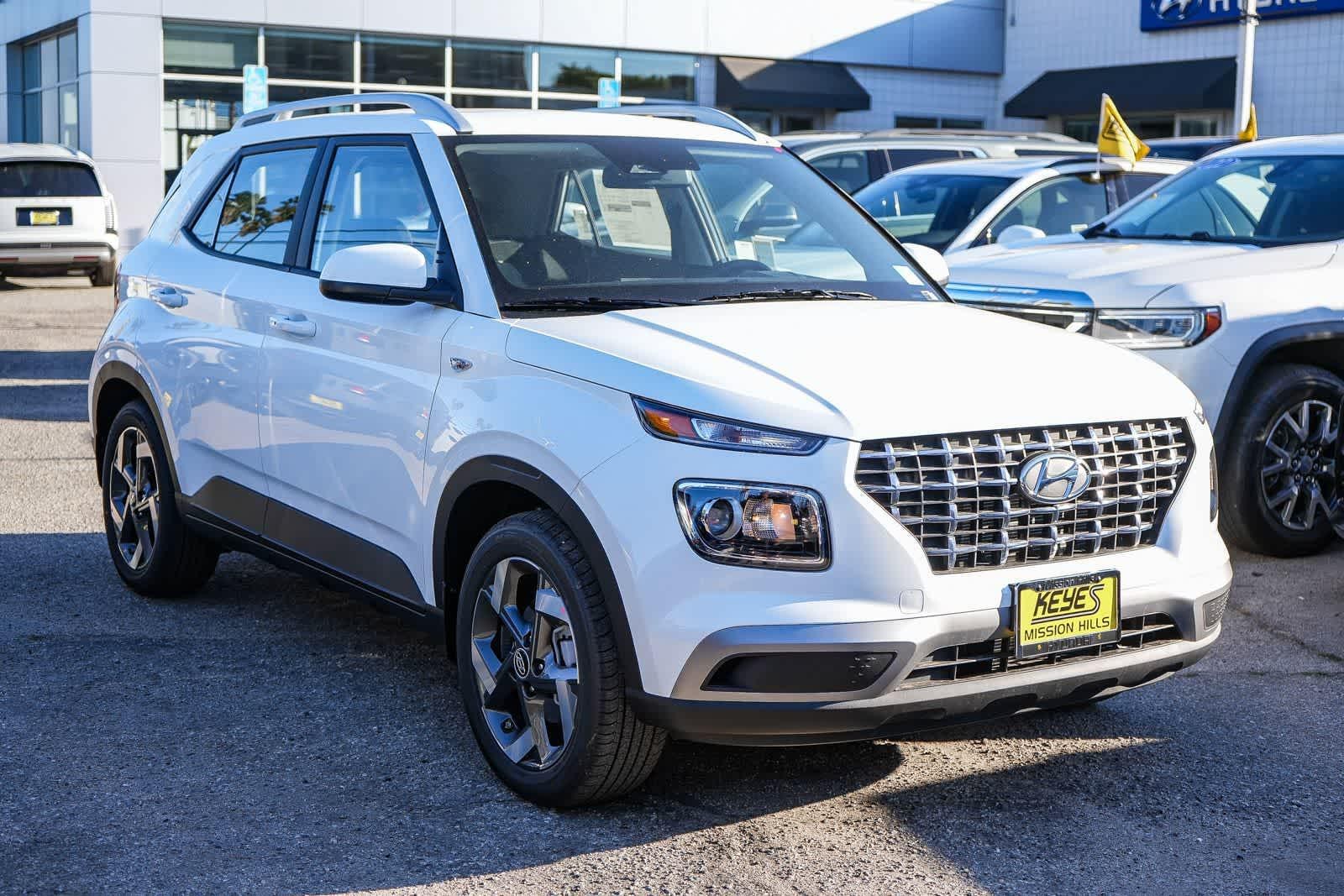 Thumbnail: 2026 Hyundai Venue - 3