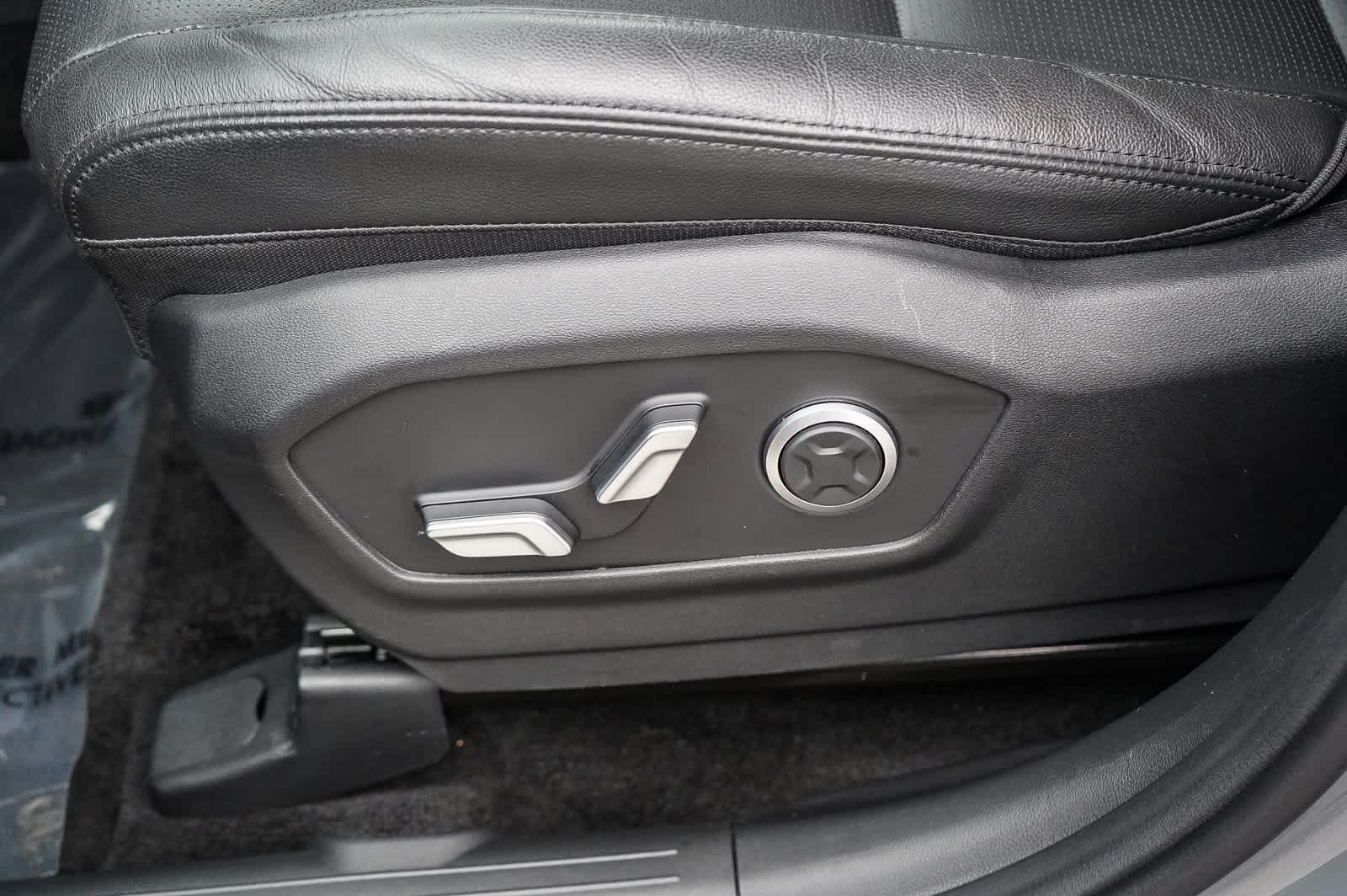 Thumbnail: 2024 Hyundai Santa Fe - 18