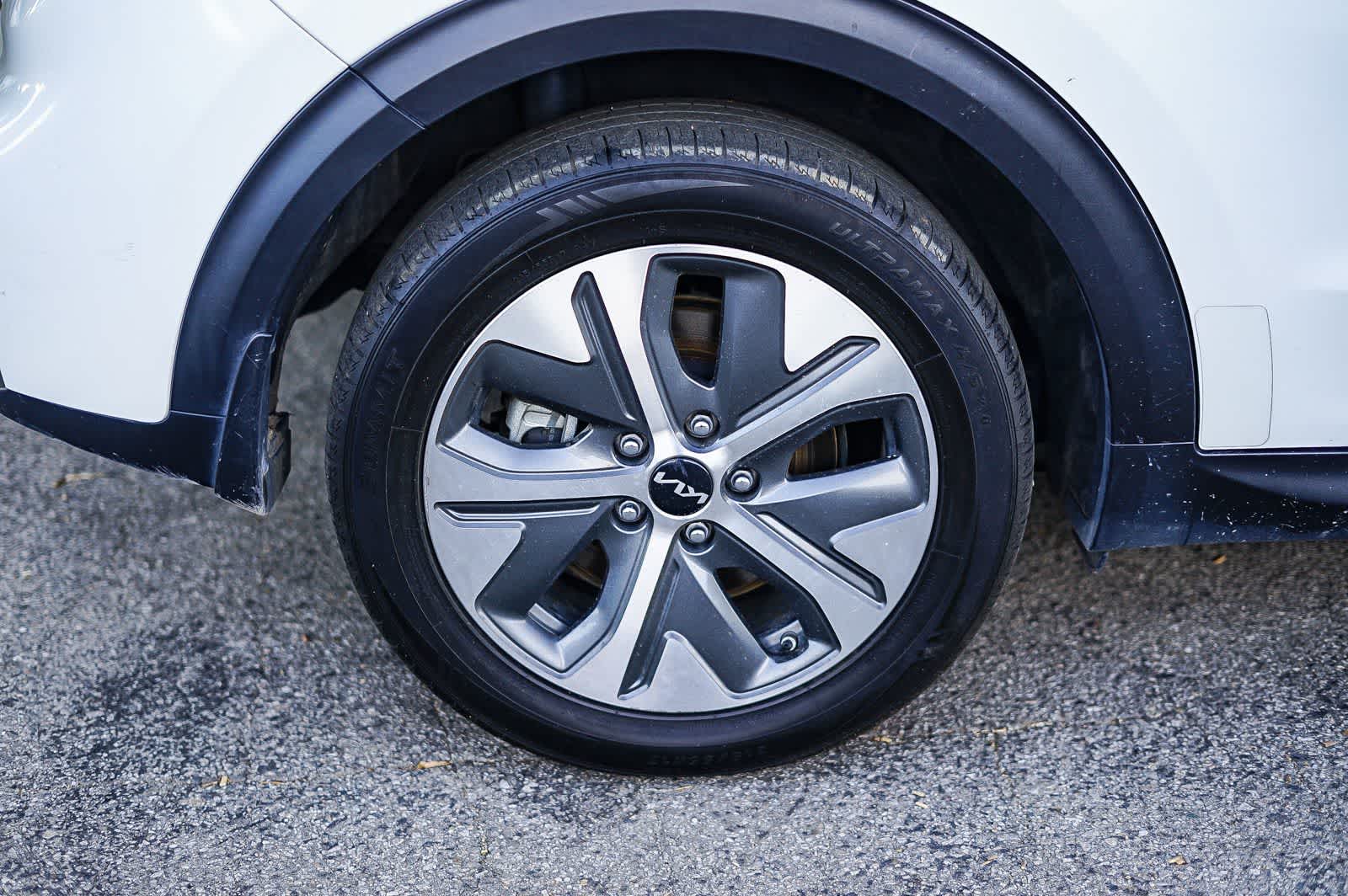 Thumbnail: 2022 Kia Niro - 10