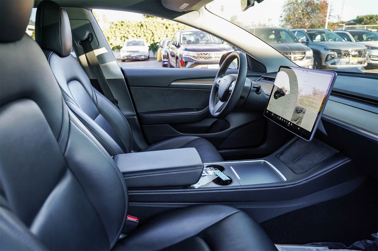 Thumbnail: 2022 Tesla Model 3 - 16