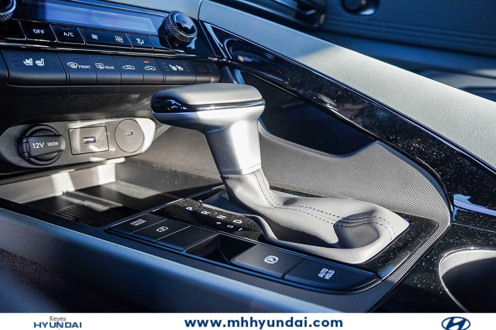 Thumbnail: 2025 Hyundai Elantra - 27