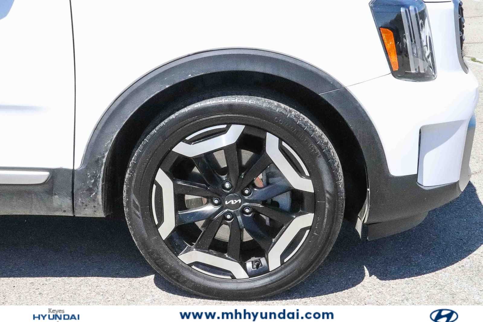 Thumbnail: 2023 Kia Telluride - 9