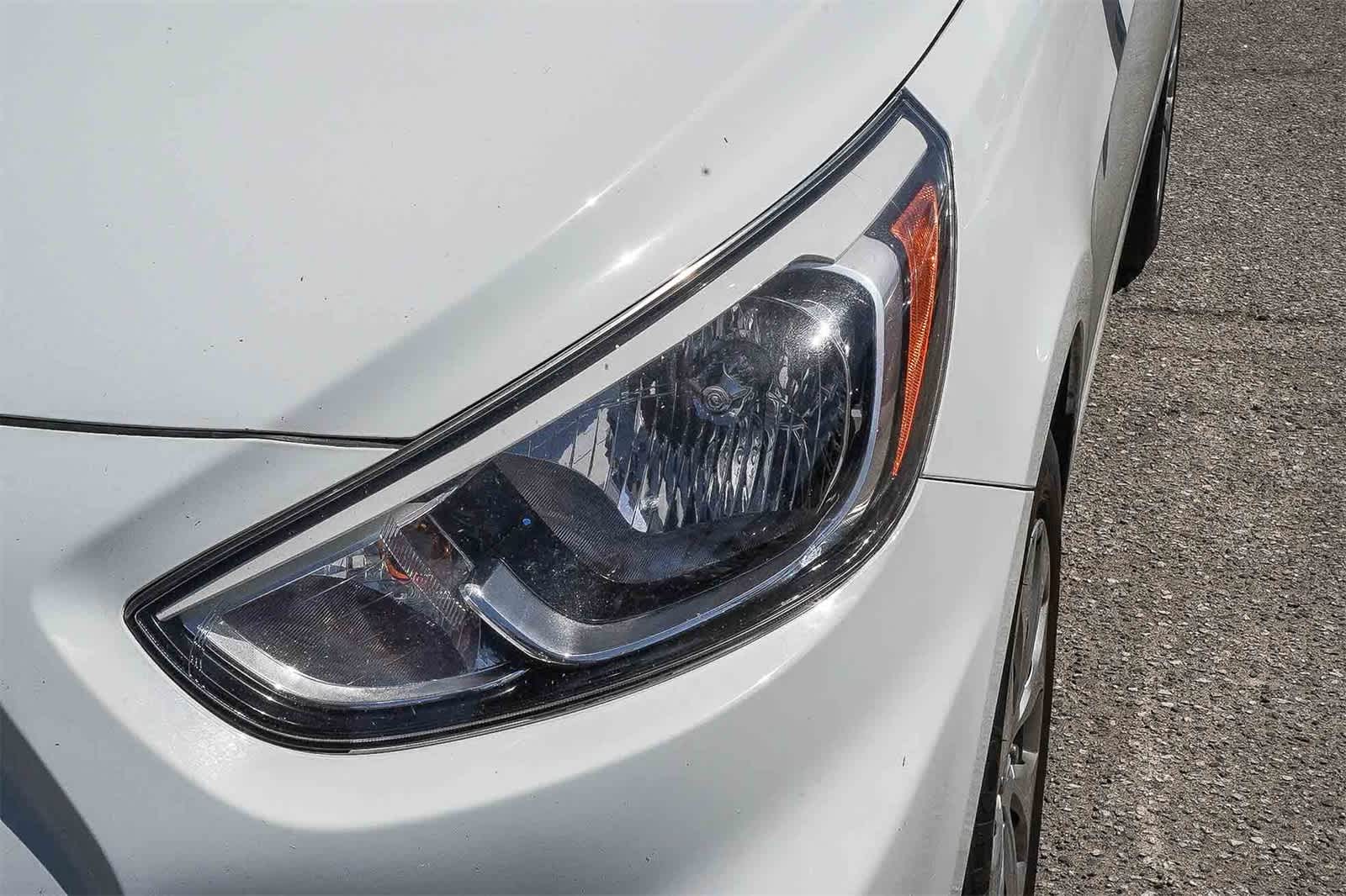 Thumbnail: 2016 Hyundai Accent - 8