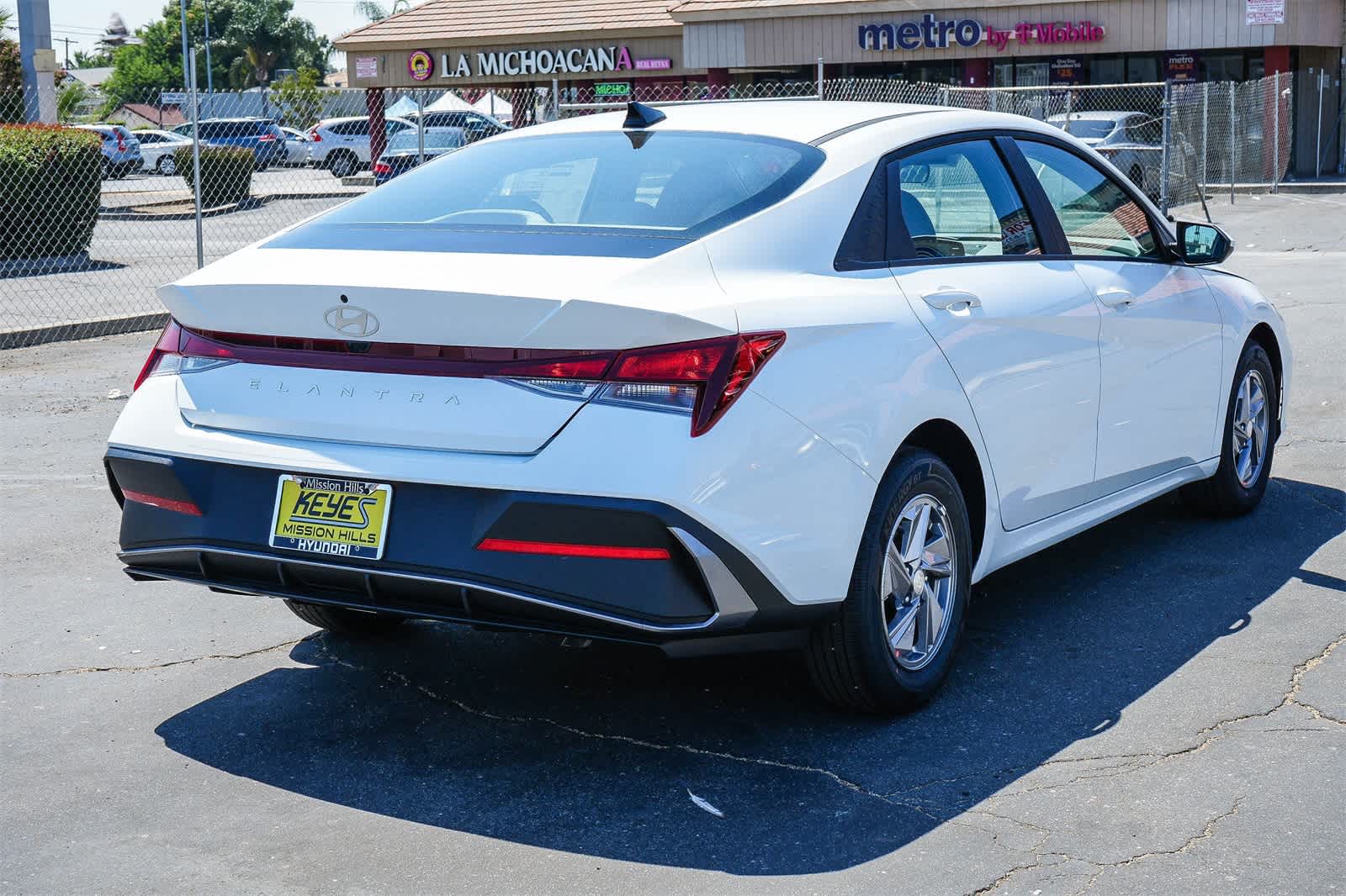 Thumbnail: 2025 Hyundai Elantra - 4