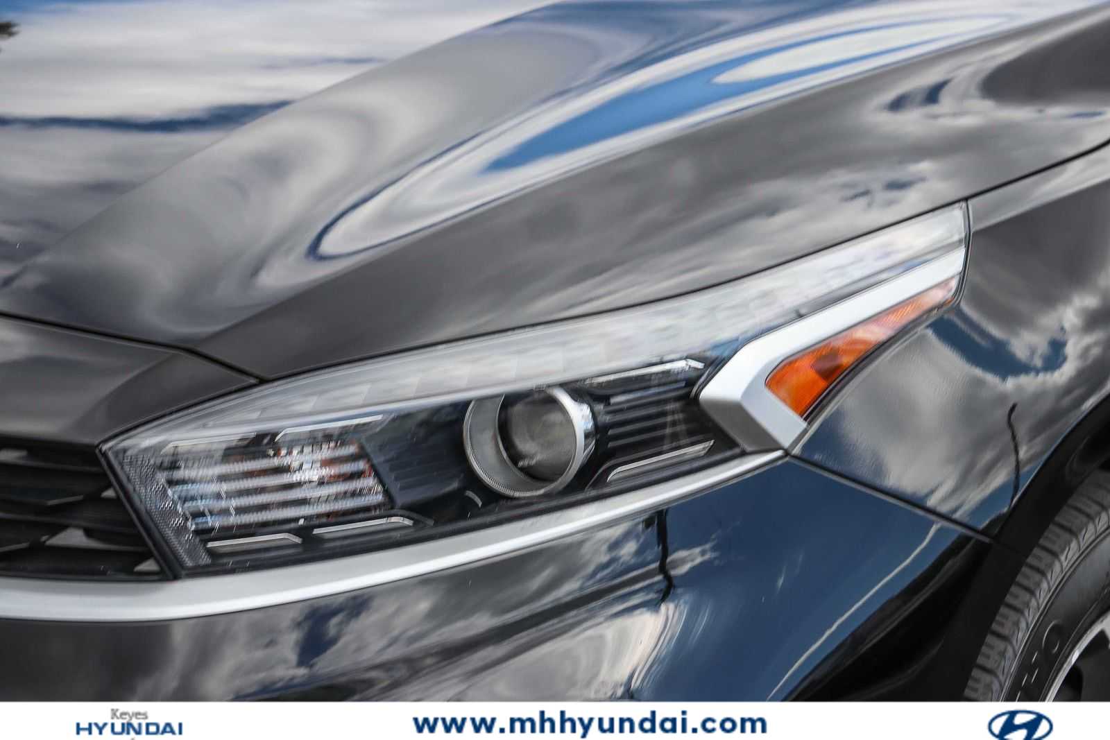 Thumbnail: 2023 Kia Forte - 6