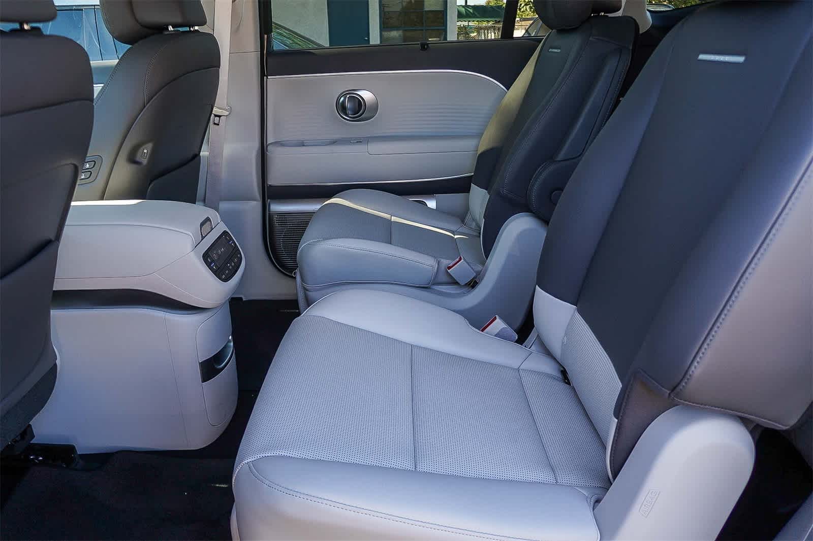 Thumbnail: 2026 Hyundai Ioniq - 22