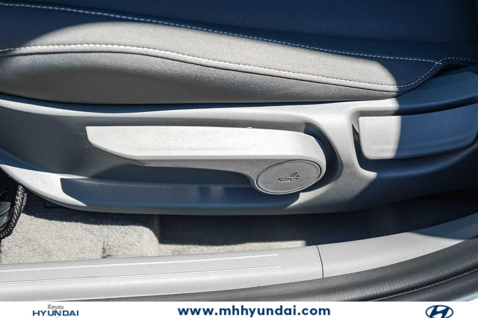 Thumbnail: 2026 Hyundai Elantra - 25